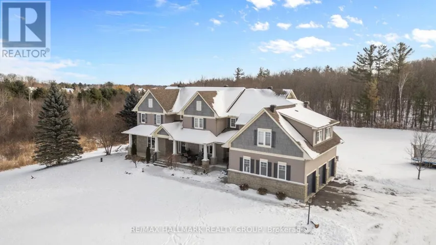 137 GOODMAN DRIVE, Ottawa, Ontario K2W1C7