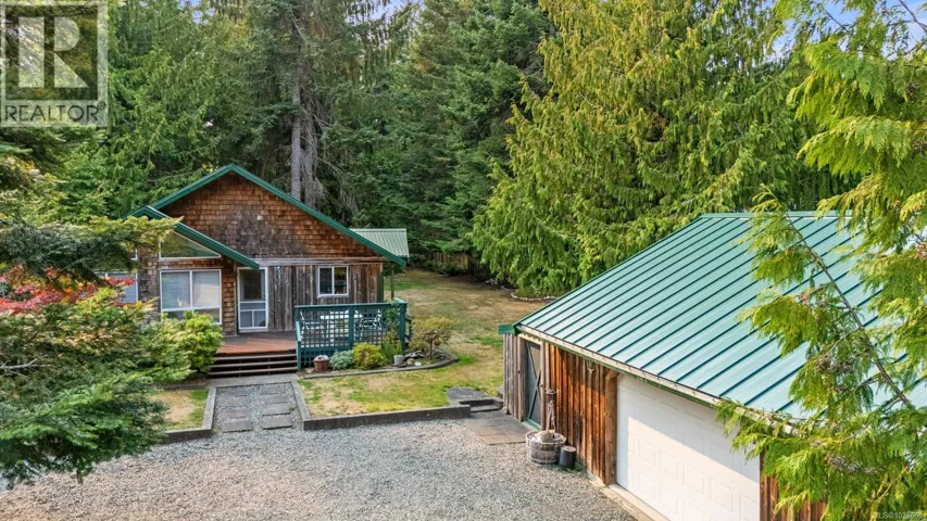 1655 Baikie Rd, Denman Island, British Columbia V0R1T0
