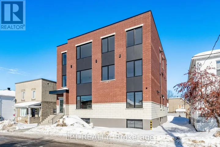8 - 319 SHAKESPEARE STREET, Ottawa, Ontario K1L5M1