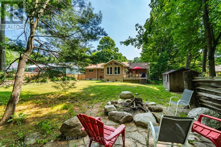 16 MUNDY AVENUE, Tiny, Ontario L9M0B5