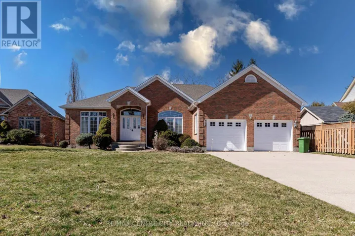 6 HUNTINGTON TERRACE, St. Thomas, Ontario N5R6H1