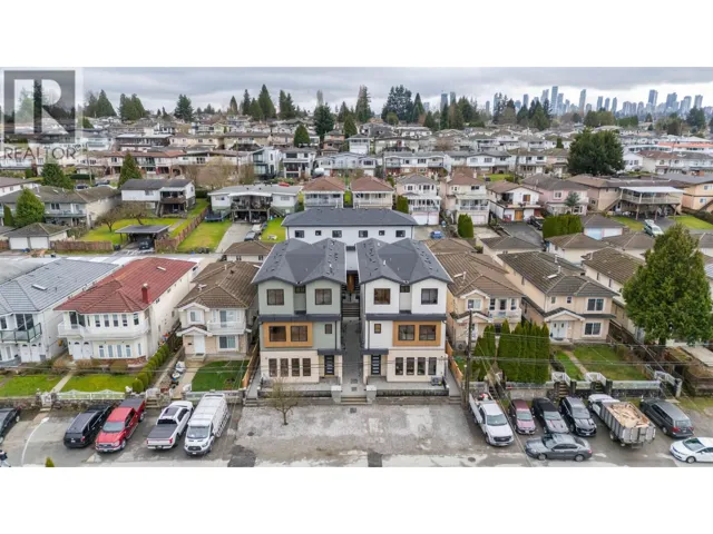 5 5406 MANOR STREET, Burnaby, British Columbia V5G1B7