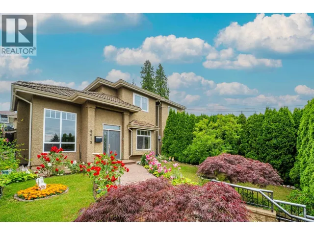 8015 11TH AVENUE, Burnaby, British Columbia V3N2N8