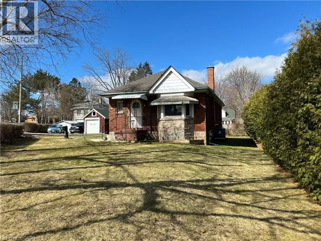90 OSLER Drive, Dundas, Ontario L9H4B5