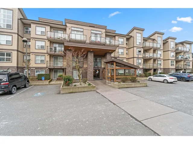 210 30515 CARDINAL AVENUE, Abbotsford, British Columbia V2T0A8