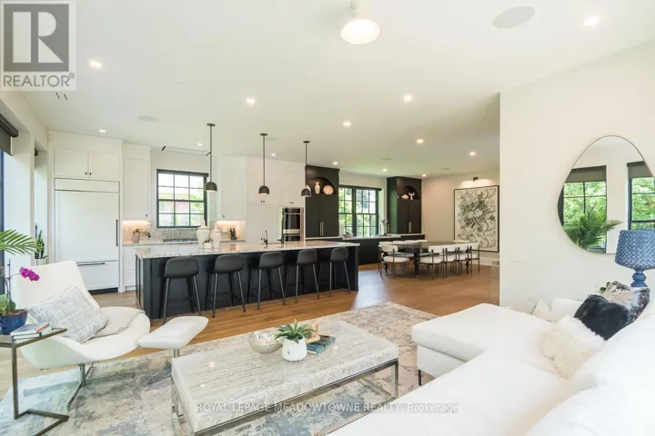 MAIN - 57 VICTORIA STREET, Milton (OM Old Milton), Ontario L9T1S6