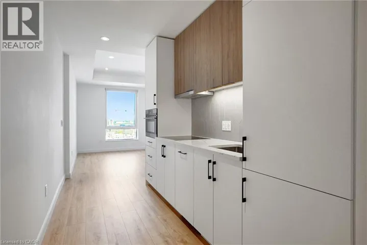 741 KING Street W Unit# 1104, Kitchener, Ontario N2G0E9