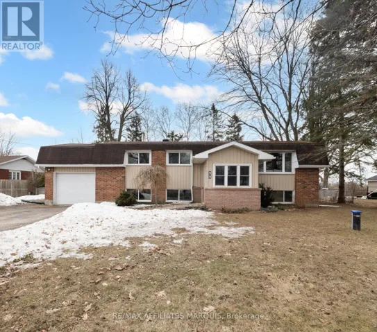 55 GOLF CLUB ROAD, Rideau Lakes, Ontario K7A4S5