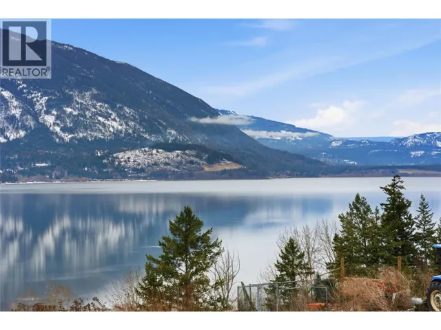 1660 28 Avenue NE, Salmon Arm, British Columbia V1E3X2