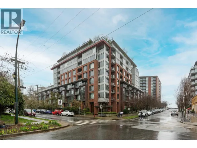 302 2321 SCOTIA STREET, Vancouver, British Columbia V5T0A8