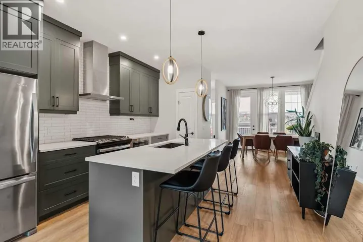 168 Rowmont Boulevard NW, Calgary, Alberta T3L0H3