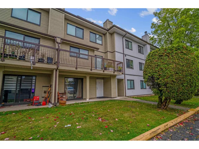 102 7150 133 STREET, Surrey, British Columbia V3W7Z7
