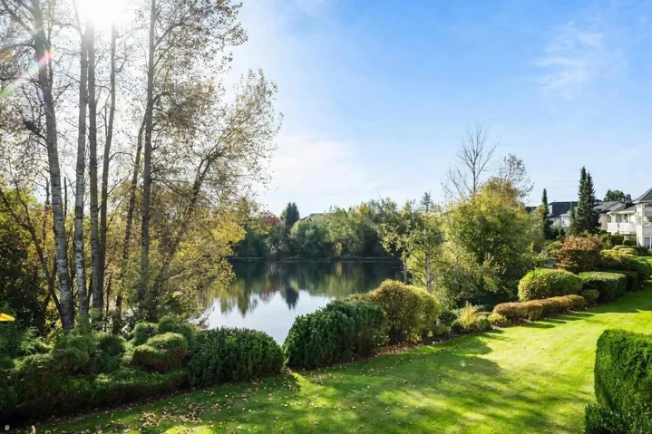 22 31450 SPUR AVENUE, Abbotsford, British Columbia V2T5M3