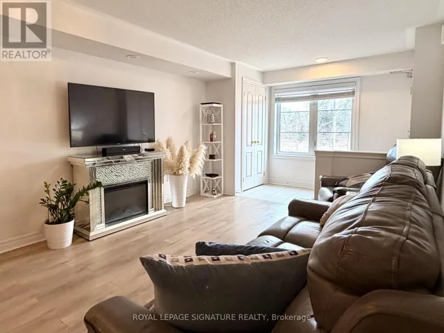 7 - 6063 KINGSTON ROAD, Toronto (Highland Creek), Ontario M7C1K5