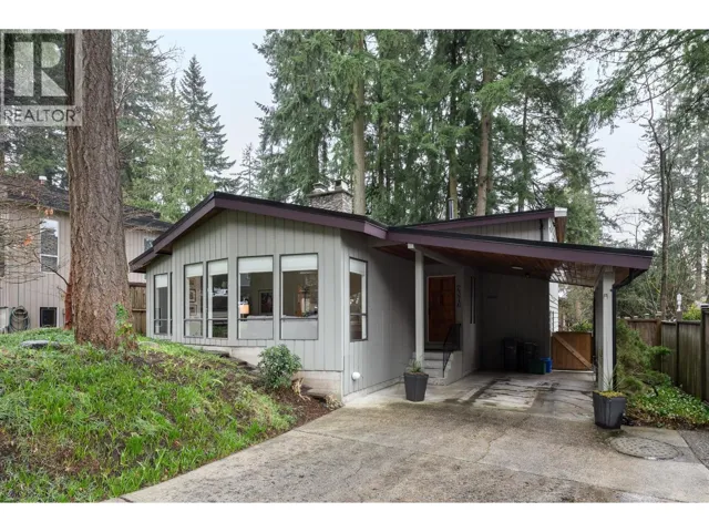 2376 KING ALBERT AVENUE, Coquitlam, British Columbia V3J7E4