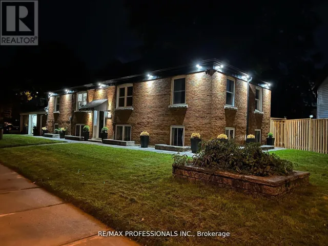 4 - 284 GLEDHILL AVENUE, Toronto (Woodbine-Lumsden), Ontario M4C4L1