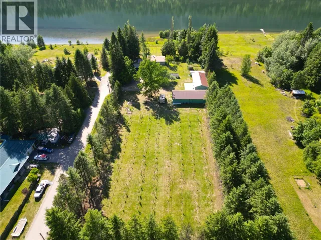 1062 Scamp Road, Castlegar, British Columbia V1N4R3