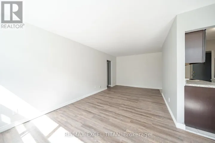 27 - 799 ROBINSON STREET, Burlington (Brant), Ontario L7R2L4