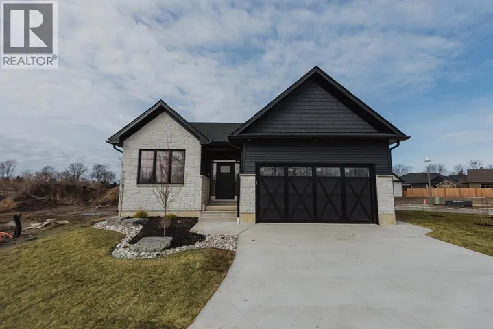 1725 COTTAGE LANE, Sarnia, Ontario N0N1C0