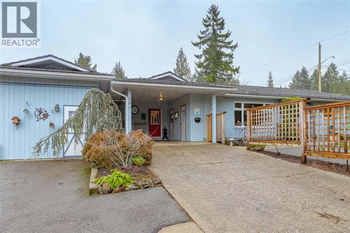 594 Aspen Ave, Qualicum Beach, British Columbia V9K1A6
