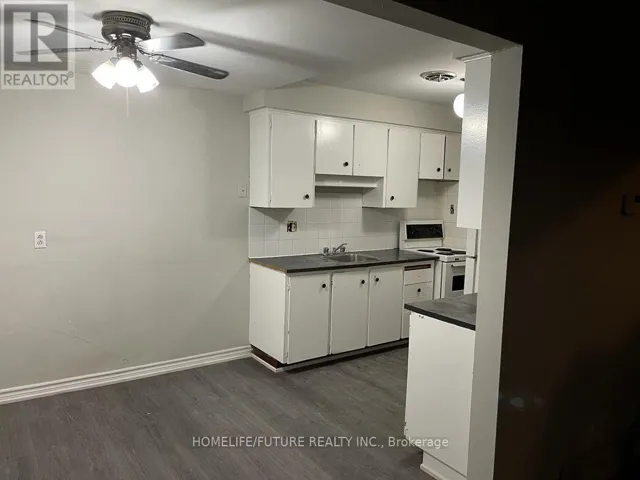 11 - 1128 UPPER WELLINGTON STREET, Hamilton (Greeningdon), Ontario L9A3S6