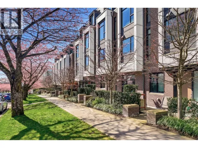 7623 YUKON STREET, Vancouver, British Columbia V5X2Y4