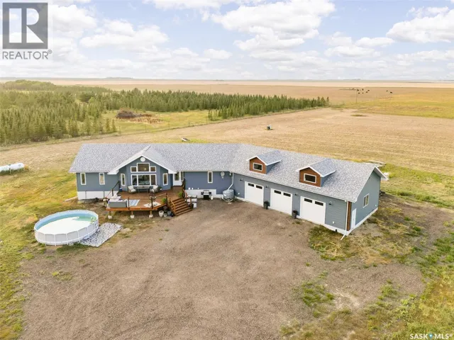 Adrian Acreage, Moose Jaw Rm No. 161, Saskatchewan S0H4C0