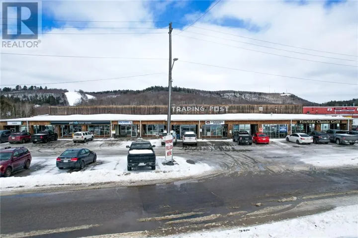 14 Oakland Boulevard, Elliot Lake, Ontario P5A2T1