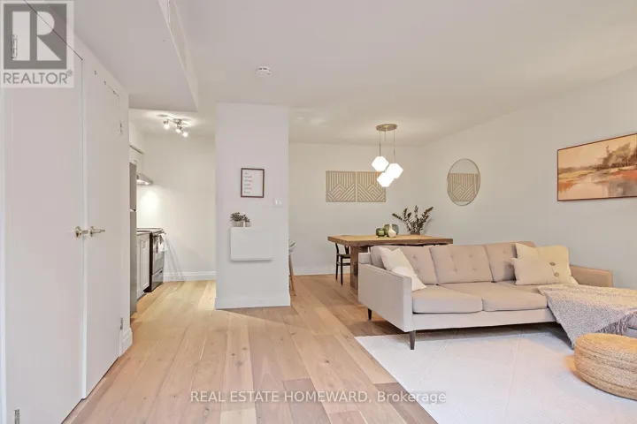 429 - 34 WESTERN BATTERY ROAD, Toronto (Niagara), Ontario M6K3N9