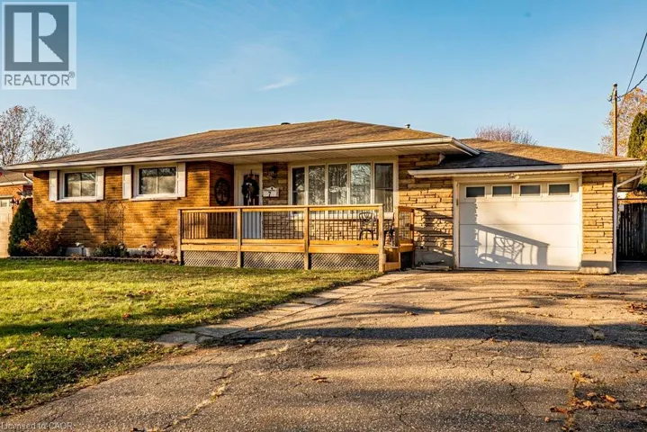7 PRINCE CHARLES Drive, St. Catharines, Ontario L2N3Y4