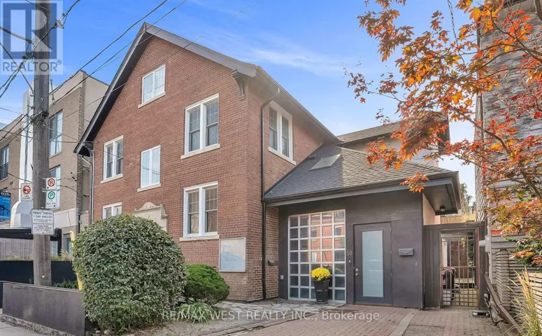 53 ARGYLE STREET, Toronto (Trinity-Bellwoods), Ontario M6J1N8