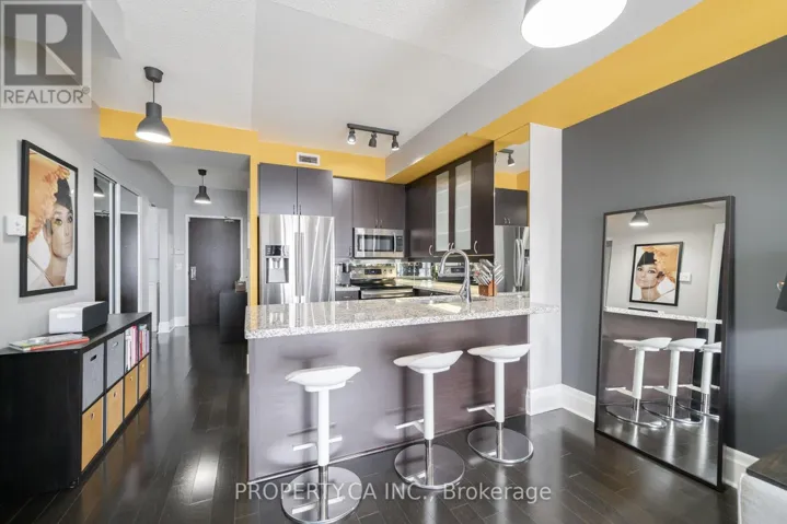 309 - 21 UPPER DUKE CRESCENT, Markham (Unionville), Ontario L6G0B7