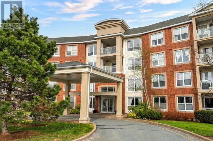 101 52 Whitehall Crescent, Dartmouth, Nova Scotia B2W6N3