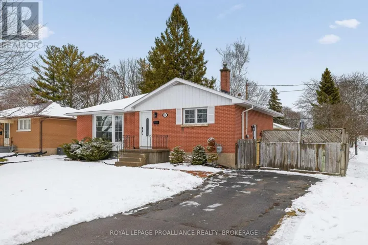 502 MCEWEN DRIVE, Kingston (City SouthWest), Ontario K7M3W7