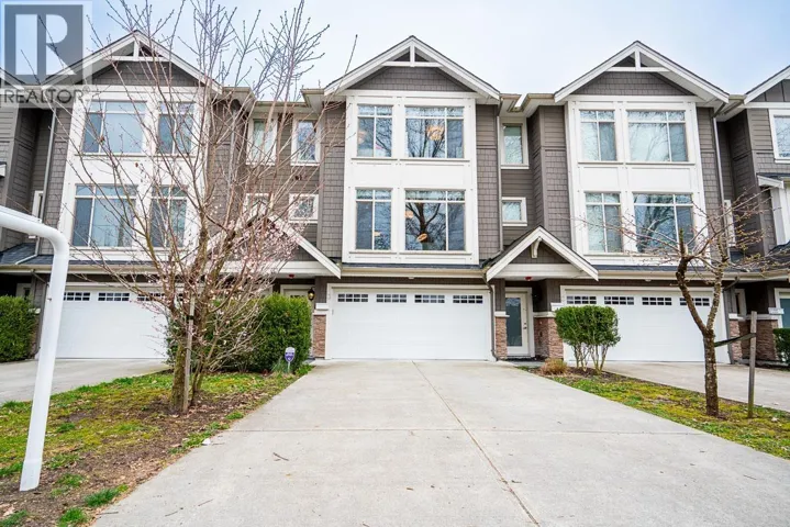3 3126 WELLINGTON STREET, Port Coquitlam, British Columbia V3B3X4