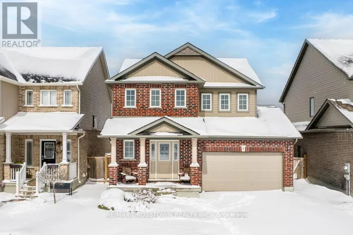 8 BROWNLEY LANE, Essa (Angus), Ontario L0M1B0