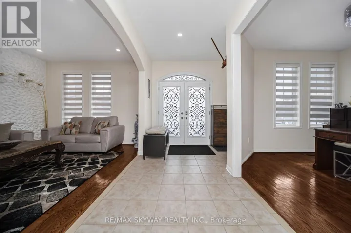 104 WHITWELL DRIVE, Brampton (Vales of Castlemore), Ontario L6P1L2