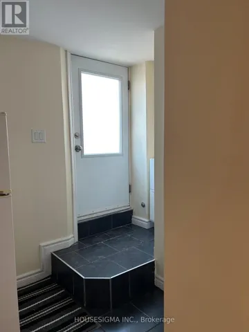 156 ROSEMOUNT AVENUE, Toronto (Corso Italia-Davenport), Ontario M6H2M9