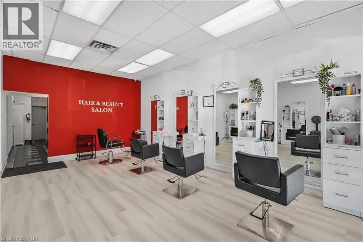 665 PLAINS Road E Unit# 6, Burlington, Ontario L7T2E8