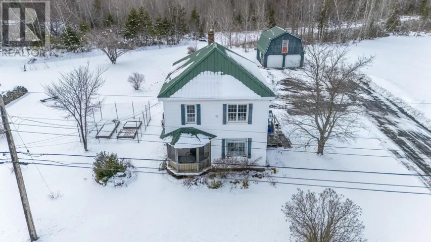 43 Harris Road, Haliburton, Nova Scotia B0K1H0