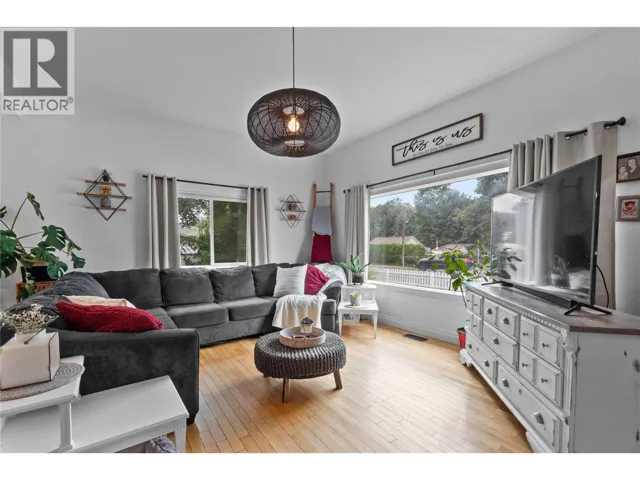 1207 George Street, Enderby, British Columbia V0E1V2