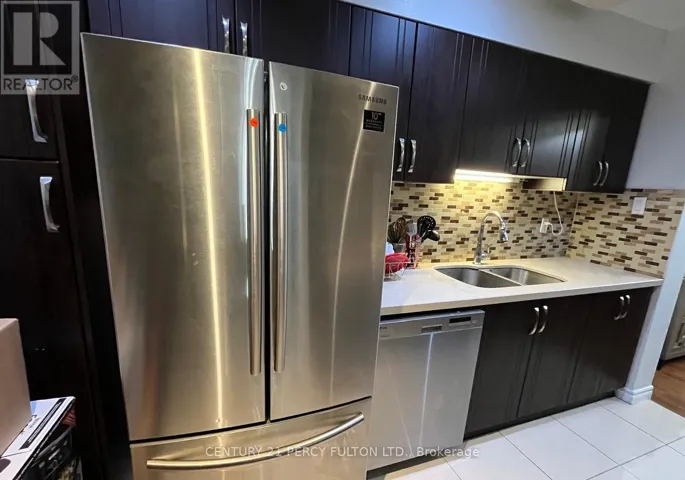 1712 - 301 PRUDENTIAL DRIVE, Toronto (Dorset Park), Ontario M1P4V3