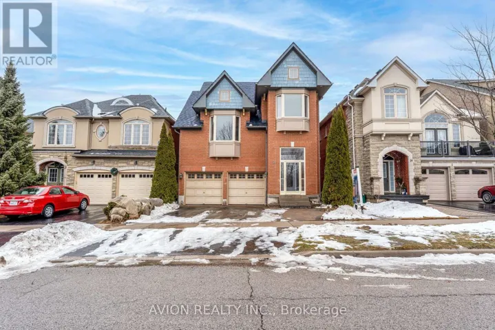 33 BROCKDALE STREET, Richmond Hill (Oak Ridges), Ontario L4E4W1