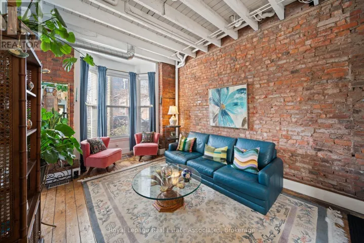 215 FERGUSON AVENUE S, Hamilton (Corktown), Ontario L8N2N2