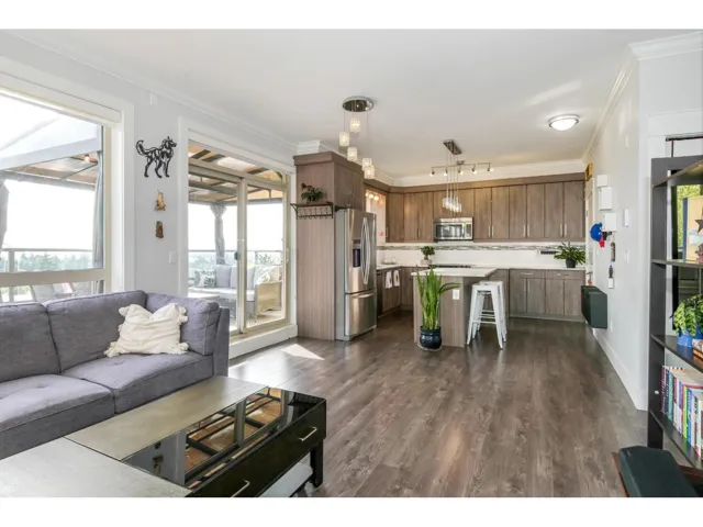 503 19228 64 AVENUE, Surrey, British Columbia V3S7C9