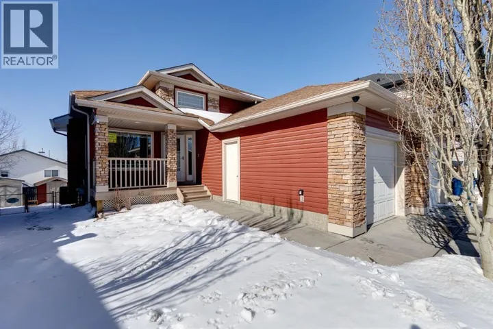 45 Thornfield Close SE, Airdrie, Alberta T4A2K7