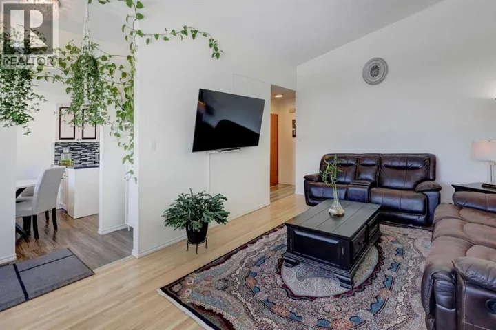 4721 Edmonton Trail NE, Calgary, Alberta T2E3V7