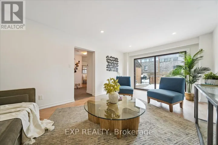 74 - 10 LAURIE SHEPWAY, Toronto (Don Valley Village), Ontario M2J1X6