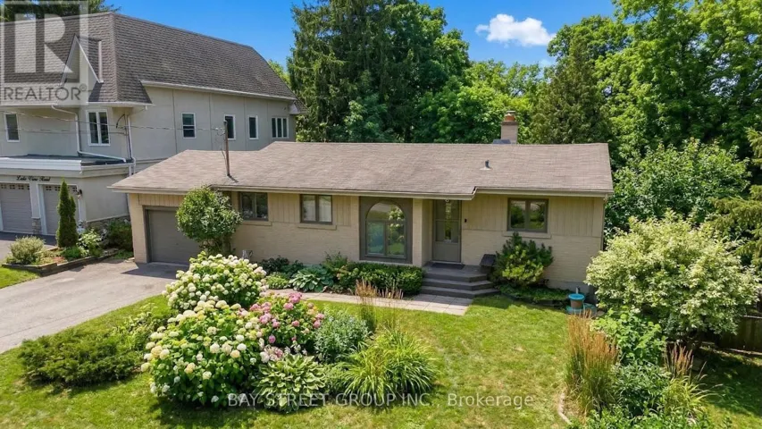 2558 MINDEMOYA ROAD, Mississauga (Erindale), Ontario L5C2R2