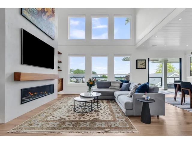 20037 2ND AVENUE, Langley, British Columbia V2Z0A3